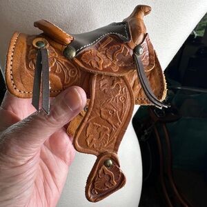 Vintage Tooled Leather Fleece Lined Salesman’s Sample Saddle